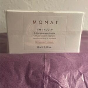 Monat Eye Smooth Cream
